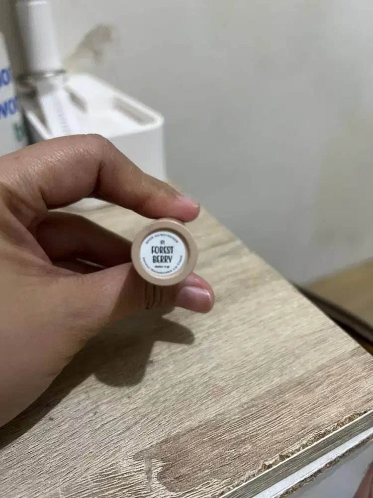 Hanasui Lip Cream Forest Berry