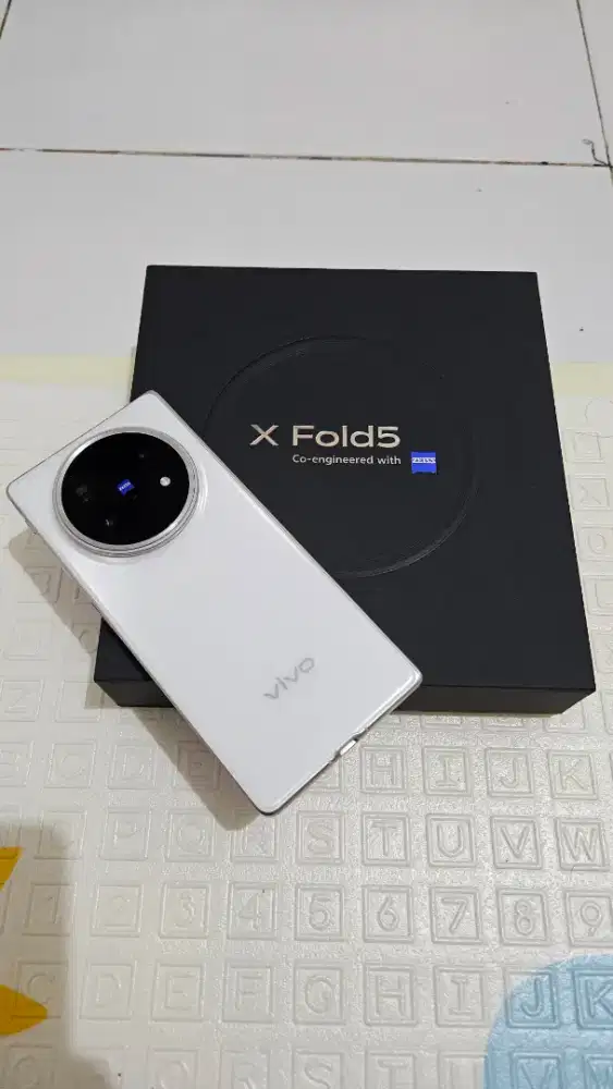 VIVO X FOLD 5 PUTIH 16+16 / 512Gb