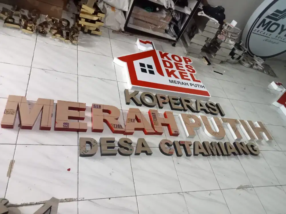 PApan nama merah putih