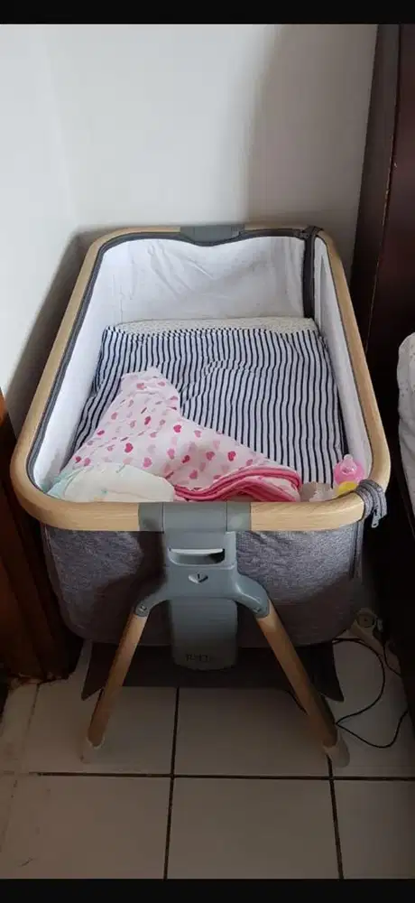 tuti bambini bedside crib + kelambu