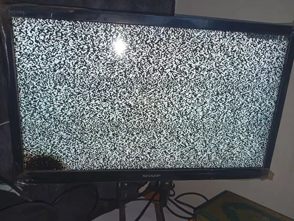 Tv led sharp aquos 24 inch