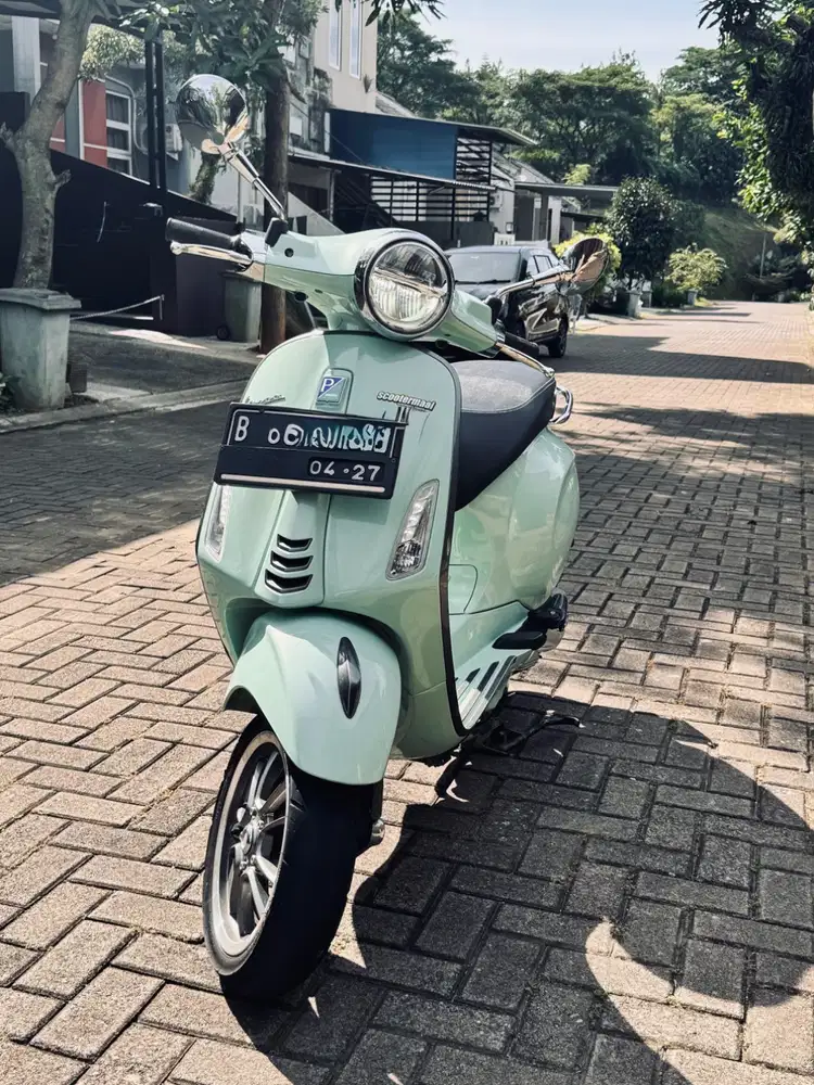 Jual cepat Vespa Matic Primavera S i-gets 2022 Hijau mint