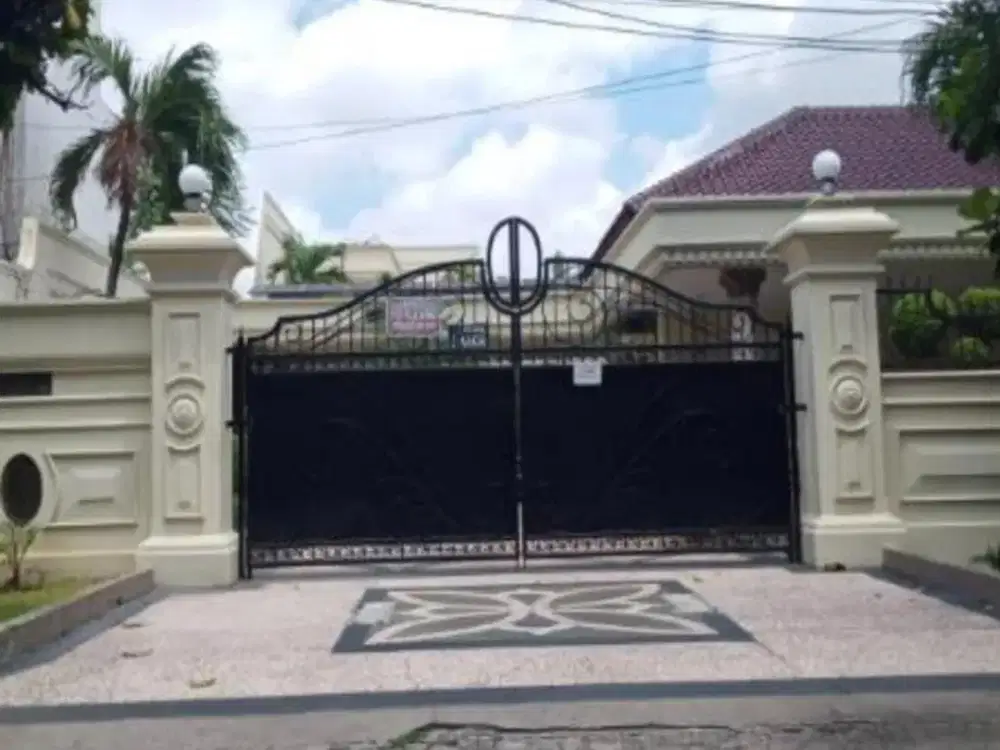 RUMAH MEWAH 1 LANTAI AREA JEMUR, SEMI FURNISHED SIAP HUNI