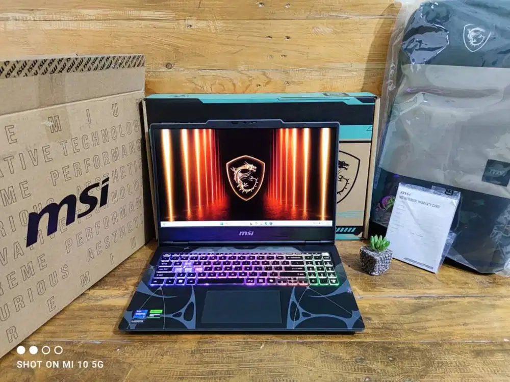 MSI Cyborg 15 B13WEKG Intel i7-13620H-16GB/512GB RTX5050 8GB BNOB 2027