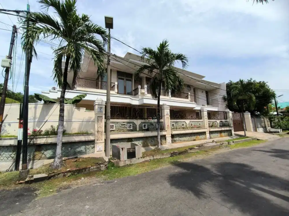 RUMAH JALAN SERUNI FULL FURNISH, MARMER, BAGUS