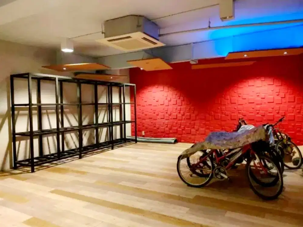 JUAL RUMAH MEWAH GRAHA FAMILY BLOK FAVORIT DKT DIAN ISTANA PAKUWON