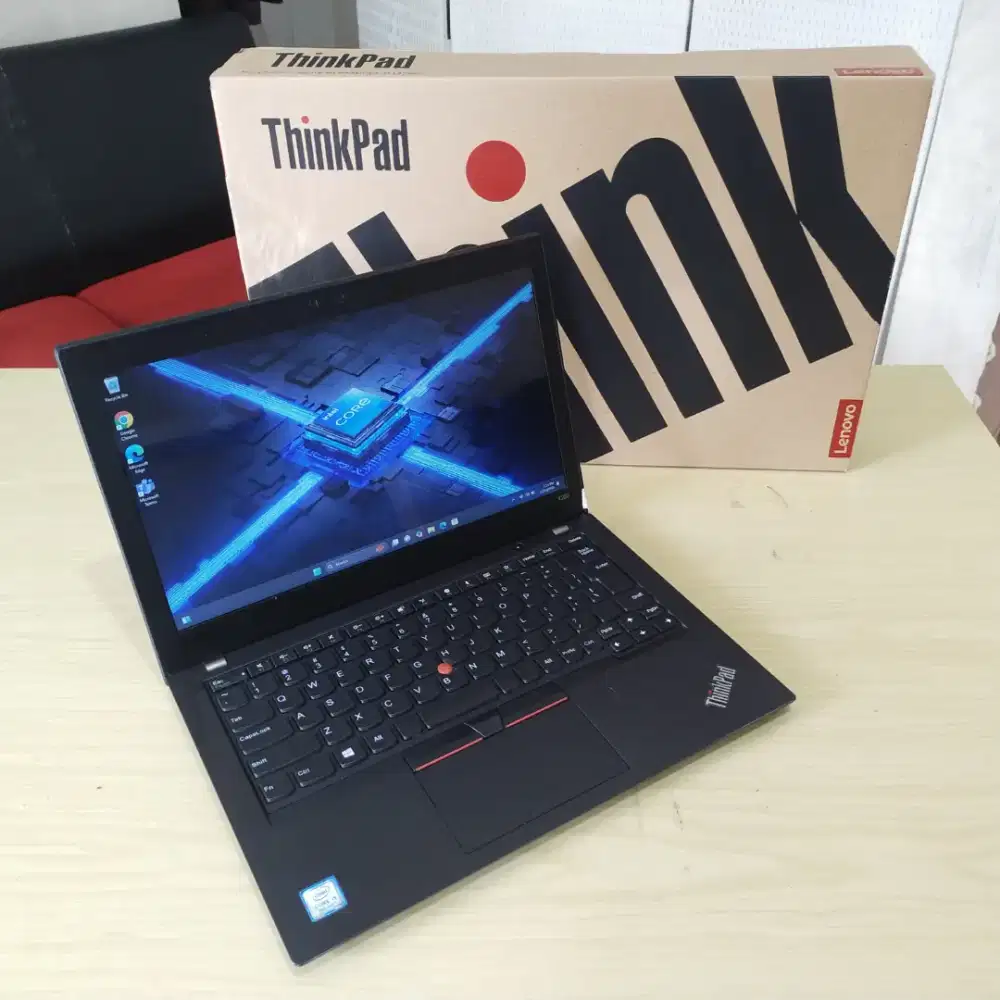 Laptop Lenovo X280 Mulus Like New Slim Elegant