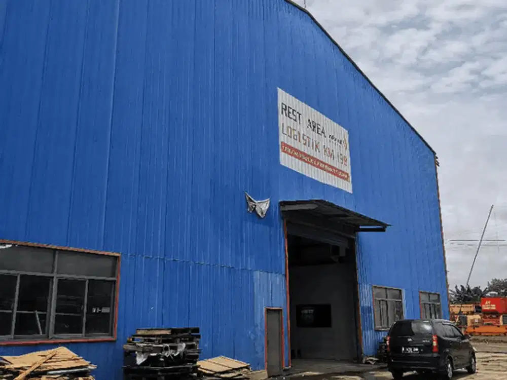 Gudang Luas Di Pinggir Tol Bekasi Jawa Barat