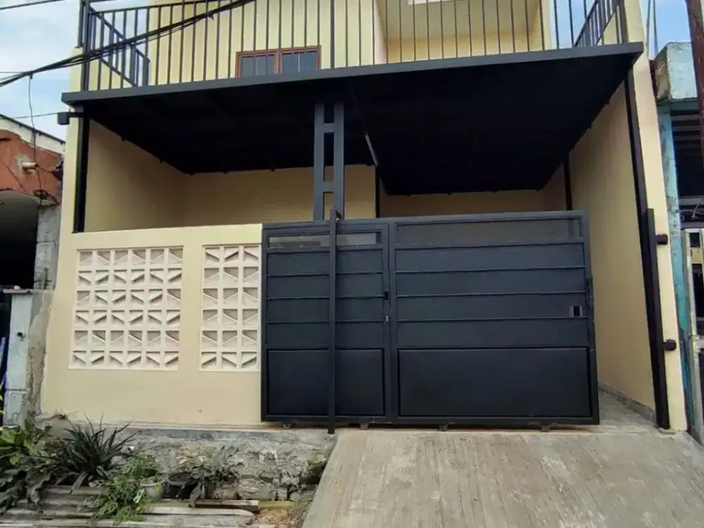 RUMAH 2 LANTAI SIAP HUNI DI SEPATAN