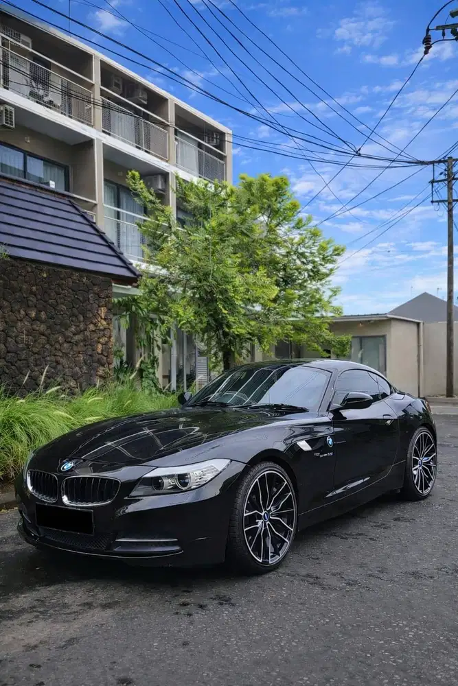 Dijual Cepat Sport Car BMW Z4 SDRIVE231 Convertible 2010 Terawat Bali
