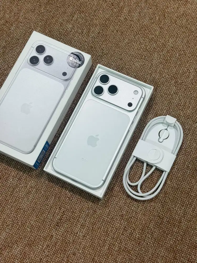 Iphone 17 pro max 256gb ibox baru sebulan silver