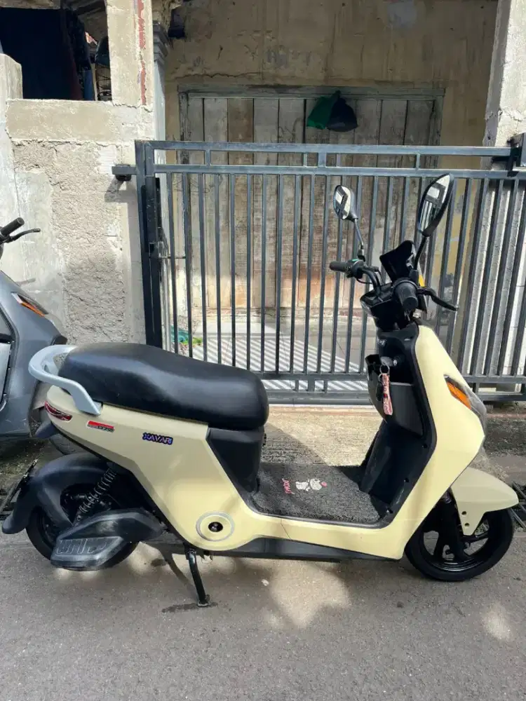 SELIS UWINFLAY D70 MULUS