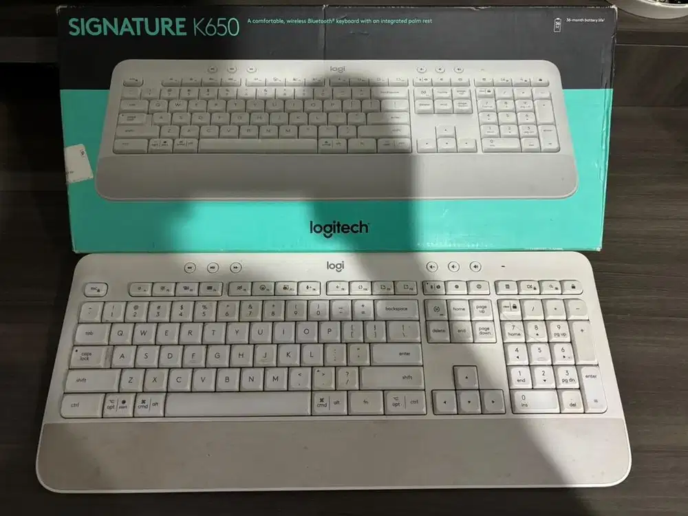 Keyboard Logitech Signature K650
