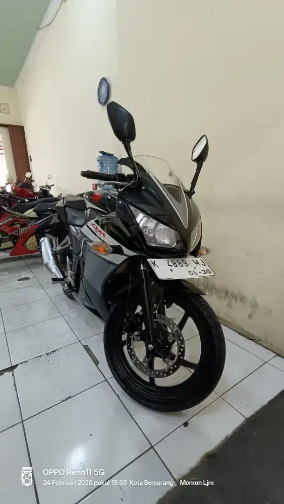 Honda CBR 150 R 2015