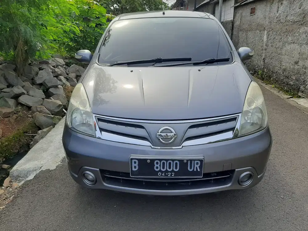 Nissan Livina 2011 Bensin