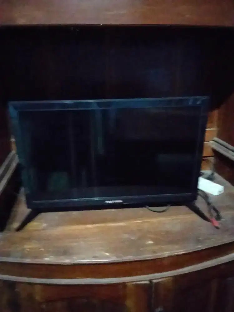 tv lcd polytron 21'