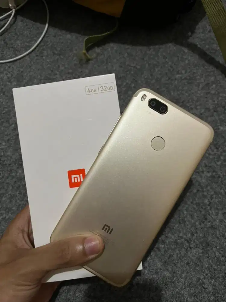 MI PHONE 5 RAM 4/25GB