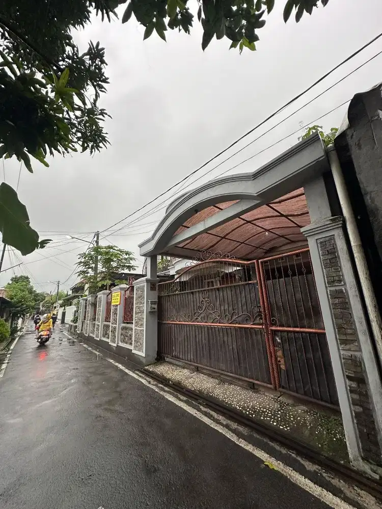 Dijual Rumah sekitar alun-alun Cimahi