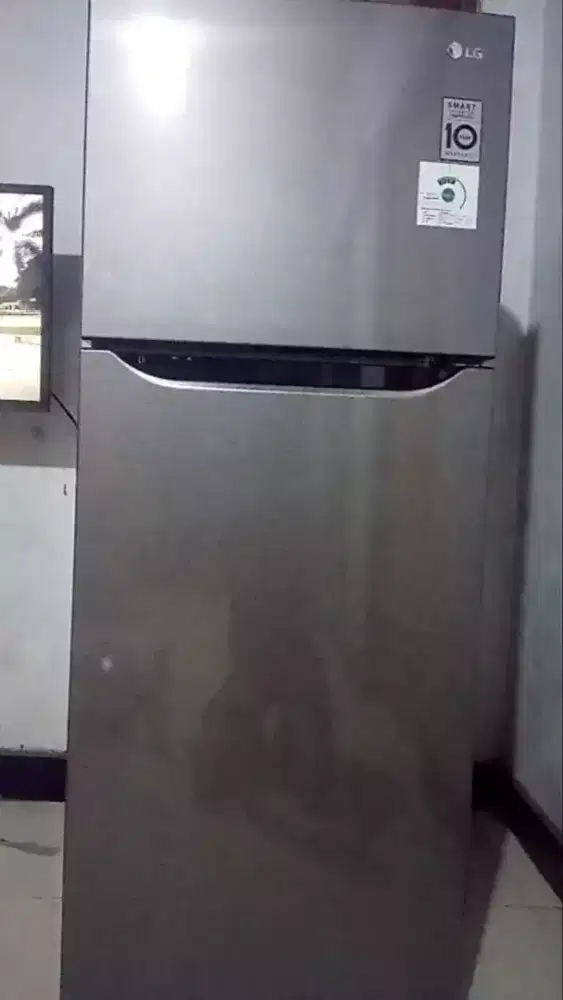 Kulkas LG 2 pintu inverter