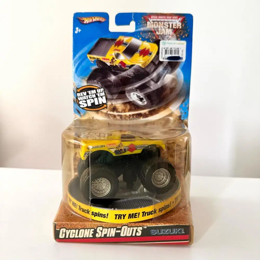 Hot Wheels Monster Jam Cyclone Spin-Outs Suzuki