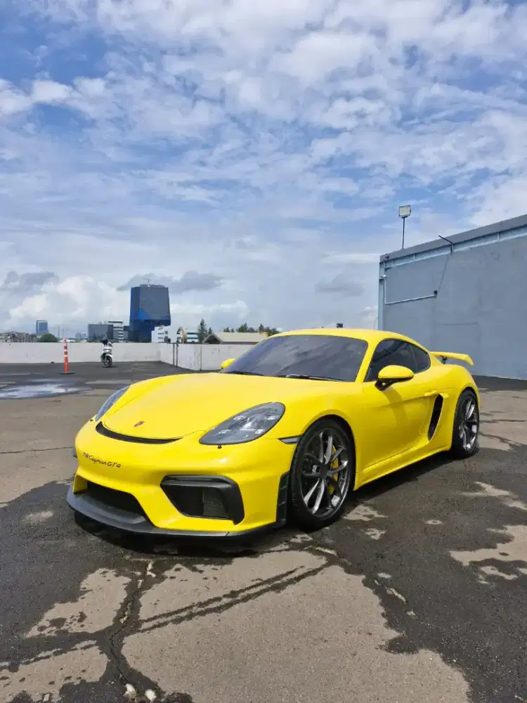 Porsche Cayman 718 GT 4 Rare car 4.0 2021 Yellow Manual KM 200 perak