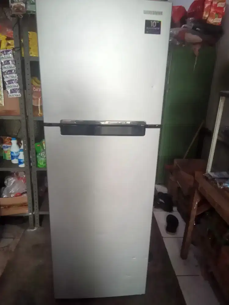 Kulkas 2 pintu merk Samsung smart inverter