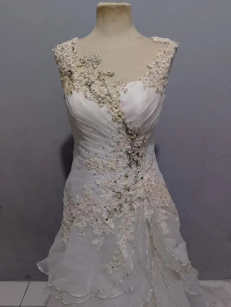 Wedding dress second