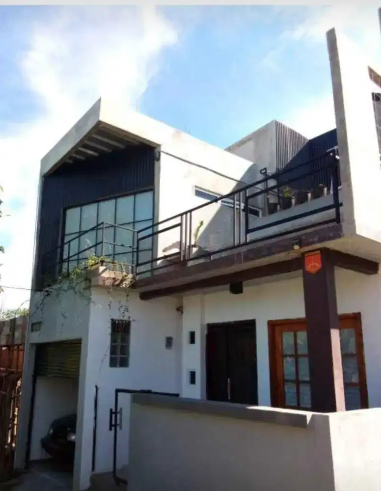 Rumah dengan suasana villa