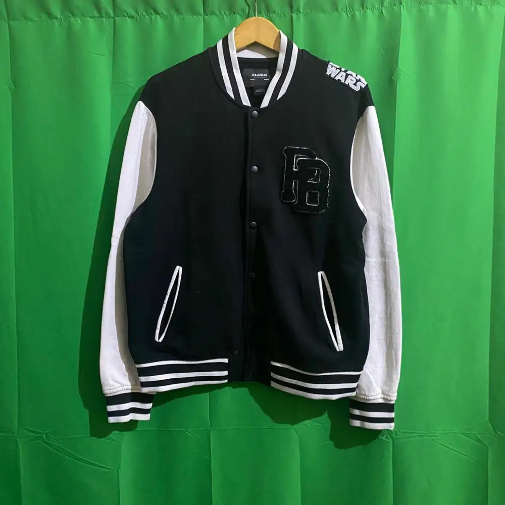 Varsity Pull & Bear - Size L fit M - Jaket baseball hitam