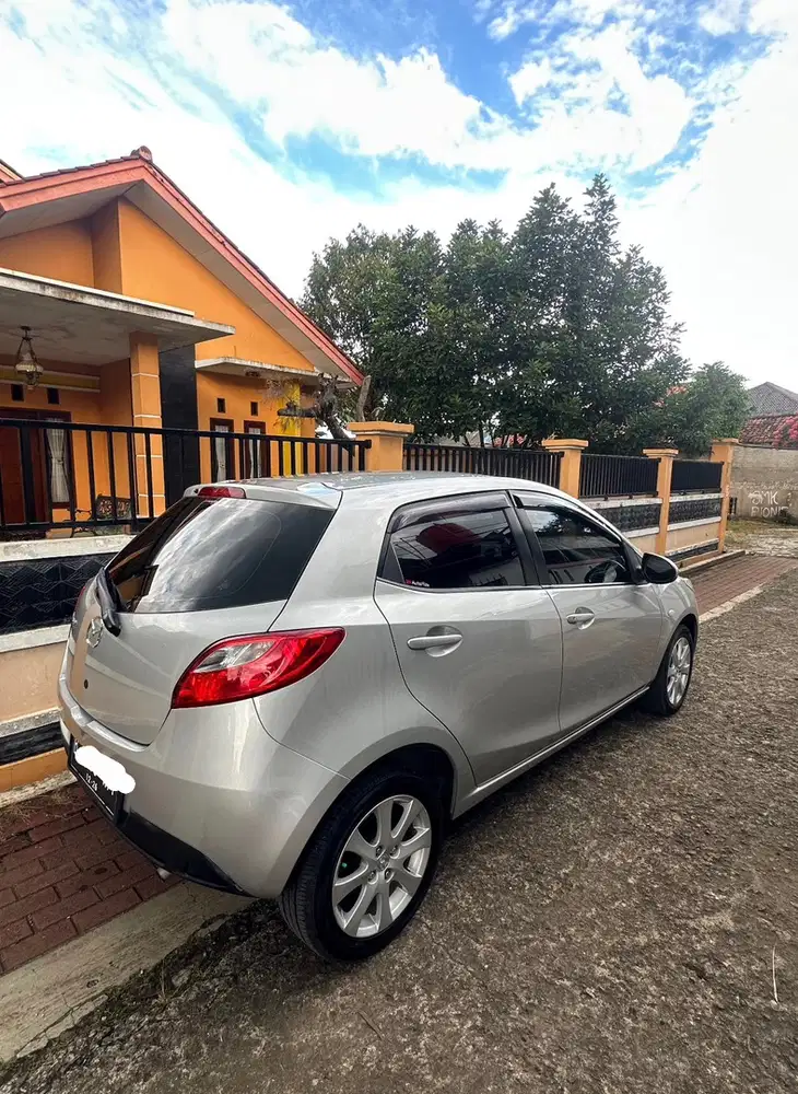 Mazda 2 2012 Bensin