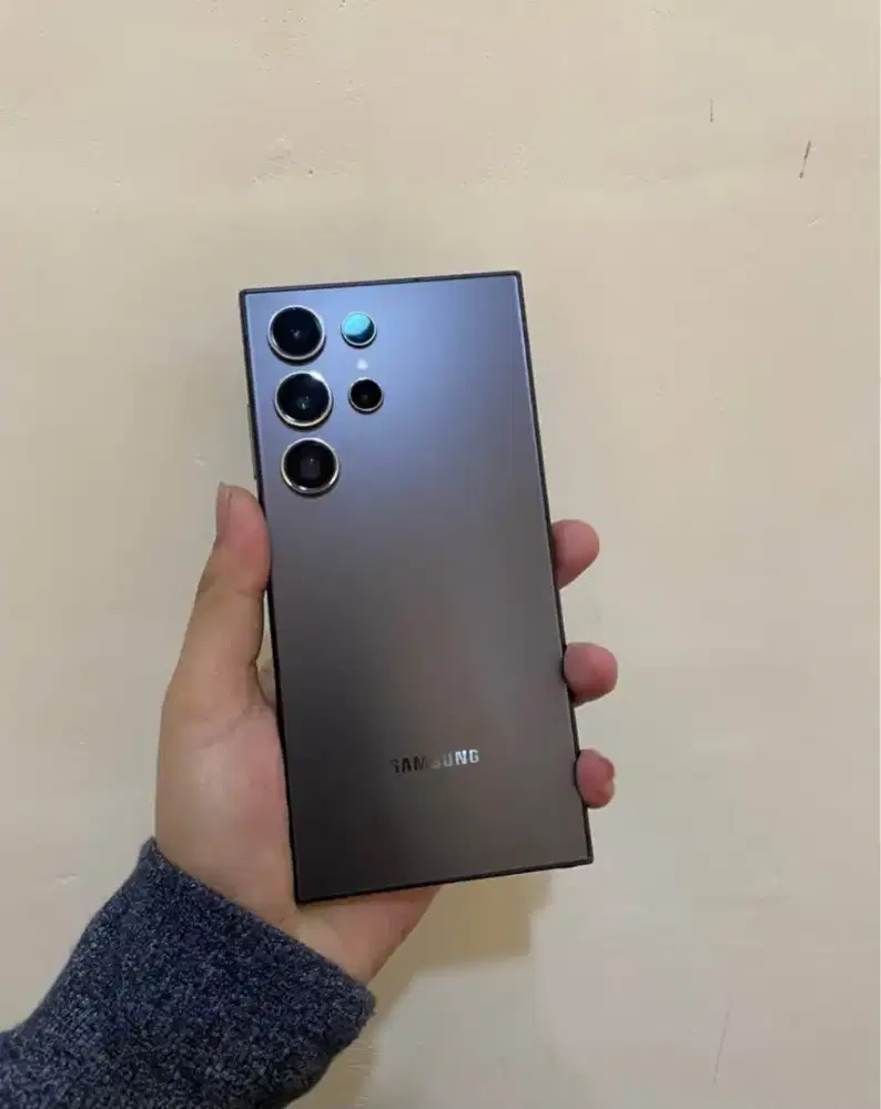 Samsung S24 ultra ram 12/256