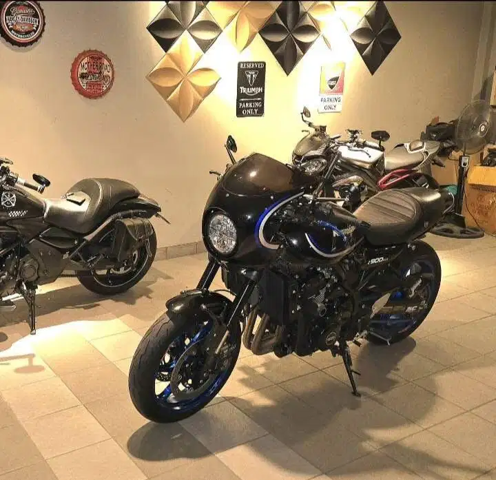 JUAL CEPAT !! Kawasaki Z 900 Rs thn 2021