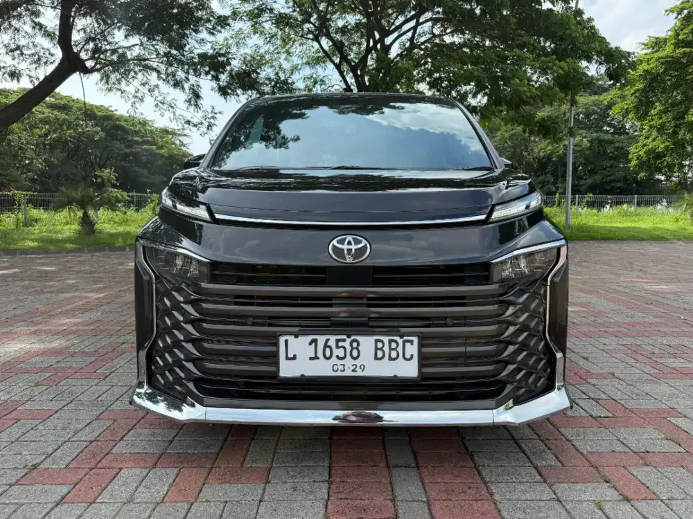 Toyota Voxy 2.0 AT 2024 DP Minim 30jt