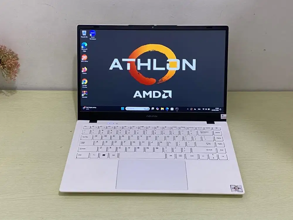 Advan Soulmate 1407 AMD Athlon 3020E RAM 8 GB SSD 128 GB Mulus Rahayu