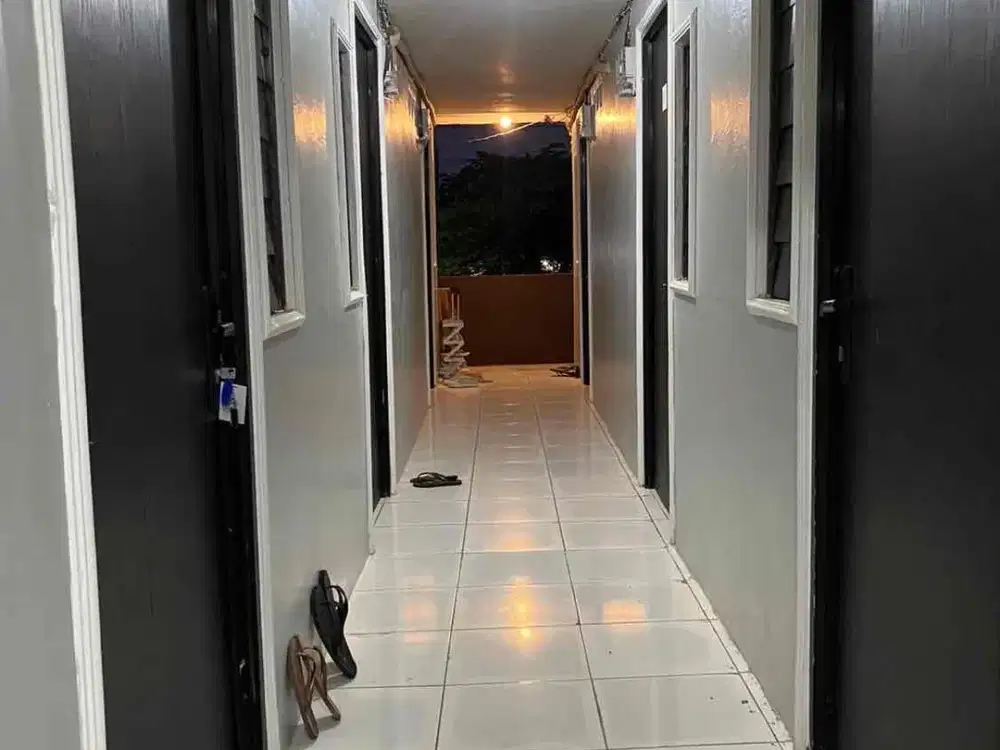 dijual kost eksklusif kolam renang