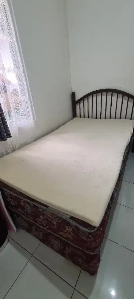 Spring bed bonus topper matras kasur lemari samping jati