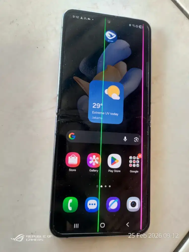 Z flip 4 512mb minus Garis