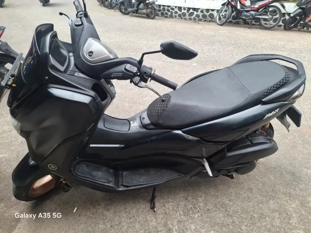 YAMAHA NEW N-MAX th 2022 mulus murah bisa TT motor lain