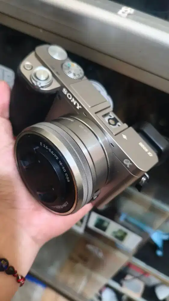 Sony A6000 lensa kit silver