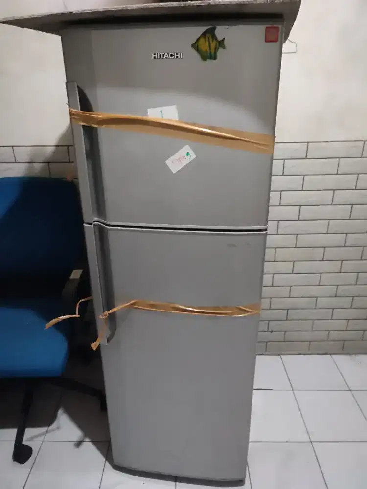 Kulkas 2 Pintu Hitachi R-Z26AGD7V