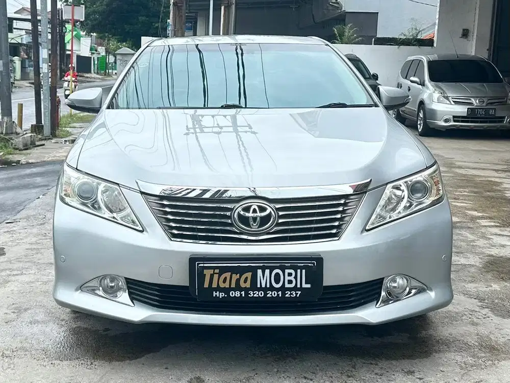 Toyota Camry 2.5 V Automatic Th 2012