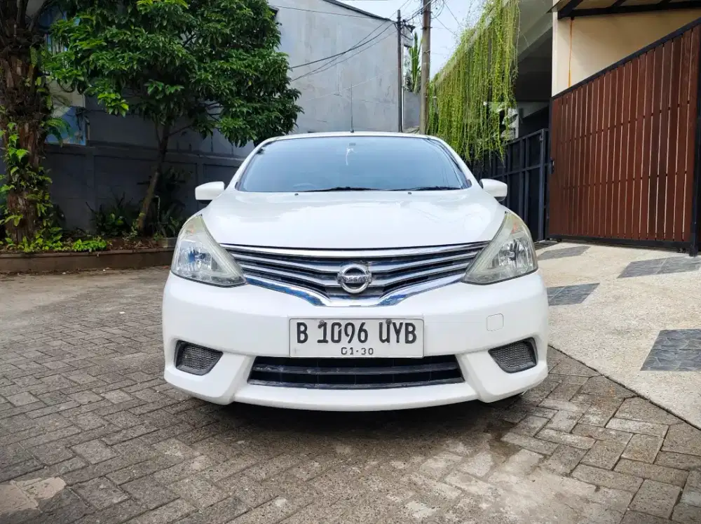 Grand Livina SV AT Thn 2014