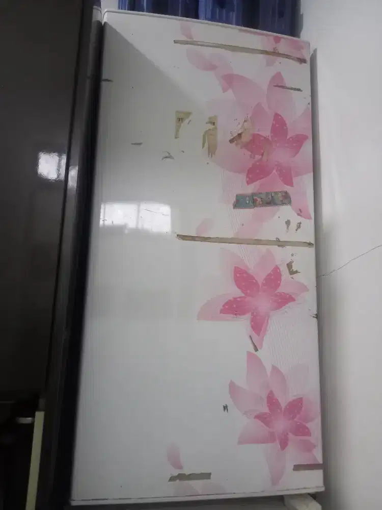 Kulkas sharp 1 pintu second