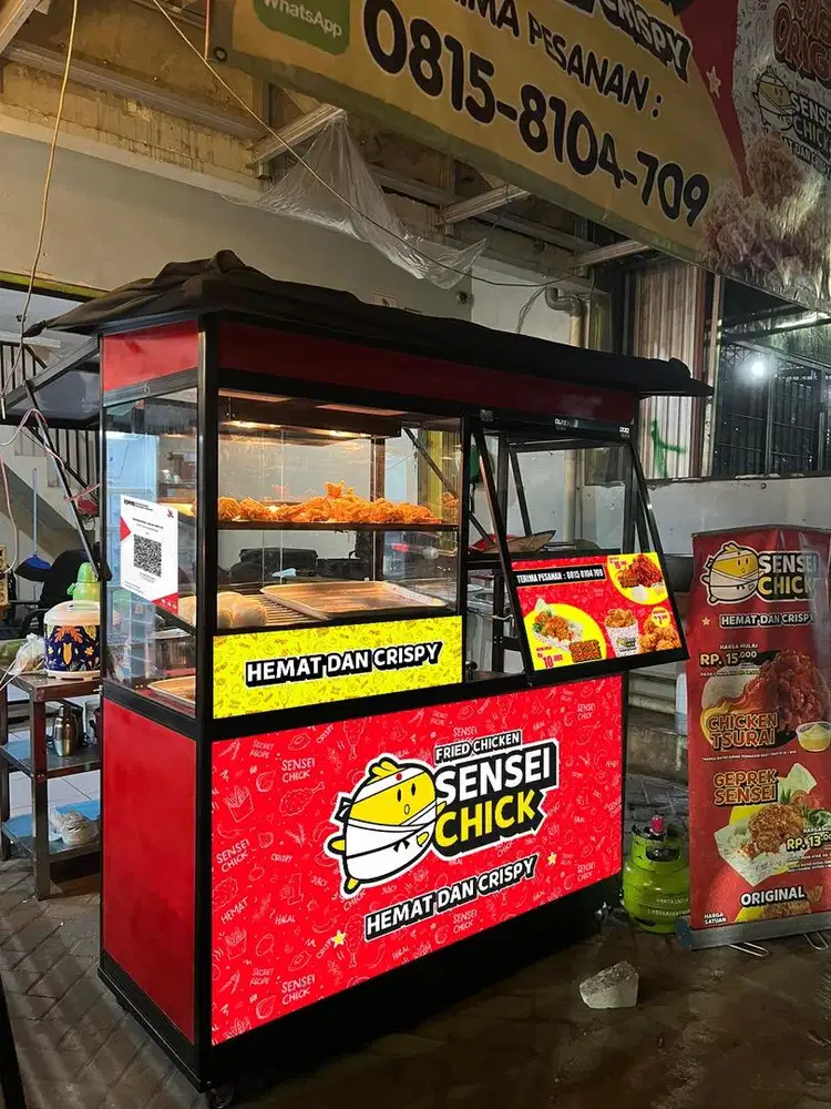 Karyawan fried chicken