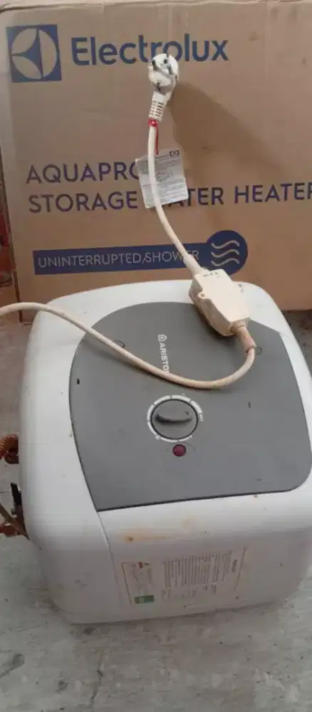 Water heater 50-100watt UK 15 liter