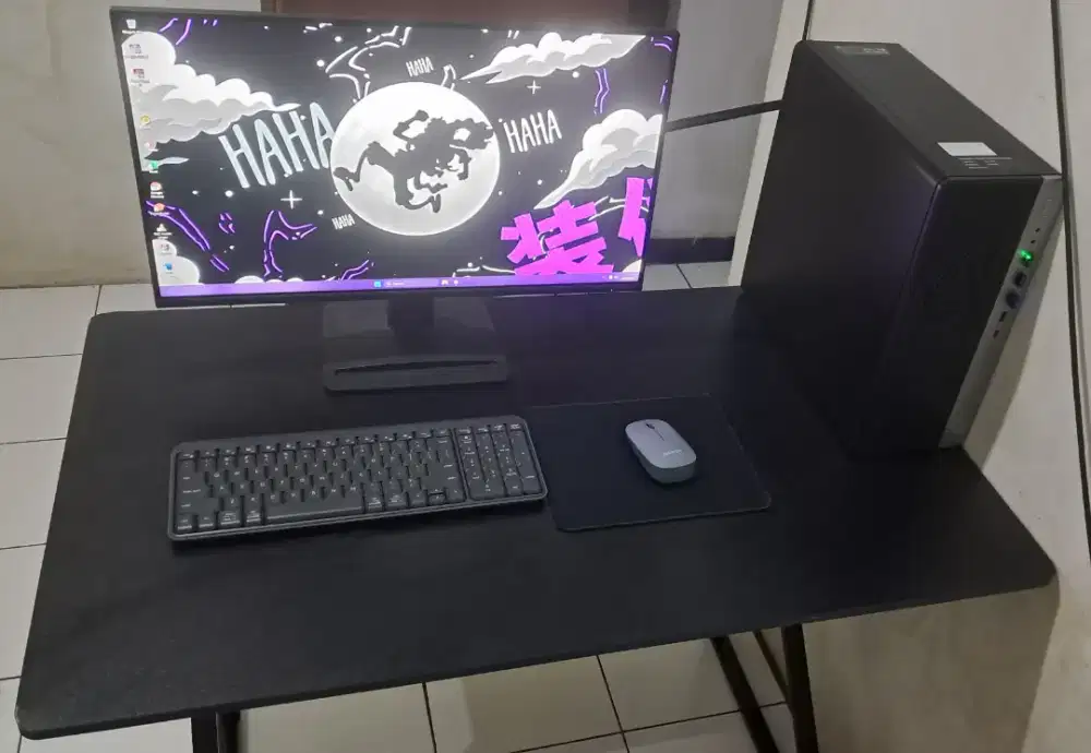 Cpu + Monitor + Meja komputer