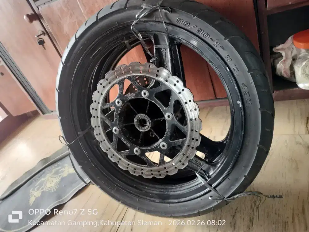 Ban +felex bawaan motor dari baru masih bagus