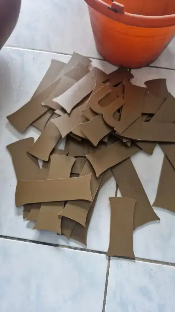 jual dan jasa pasang aklirik dan stiker indoor