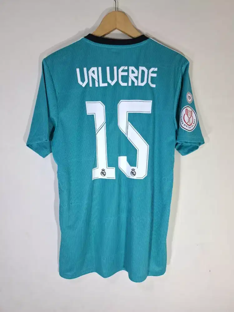 Jersey kaos baju bola original real madrid 2021 third size M