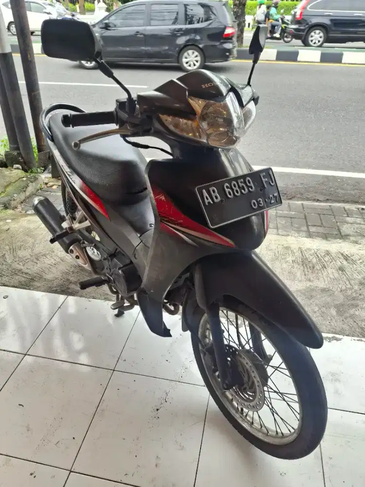 Honda revo Fit th 2011 ab kota